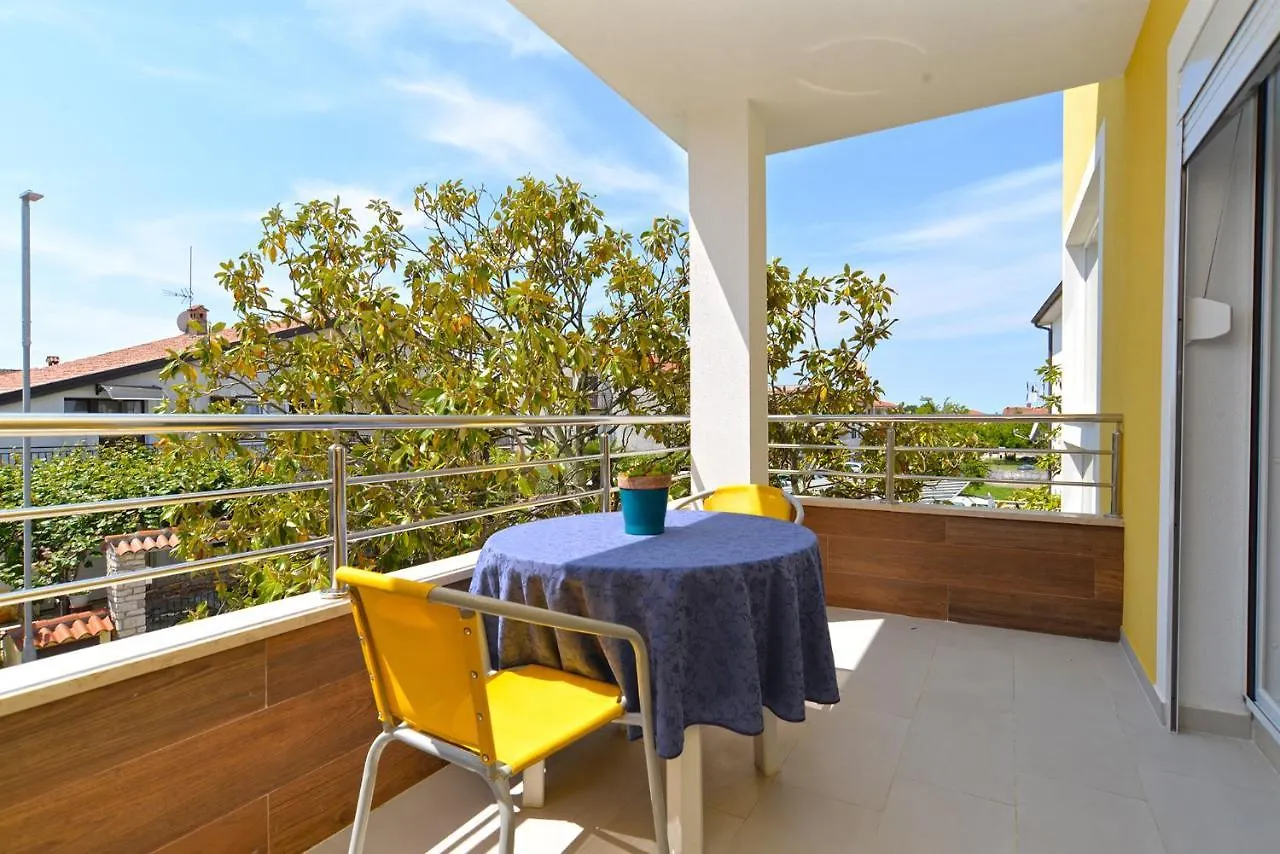 Apartments Marija 1648 0*, Porec