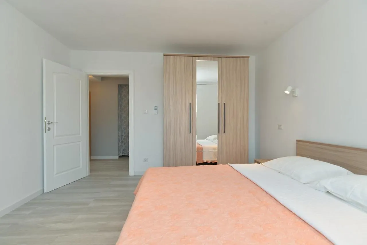 Apartments Marija 1648 Croatia