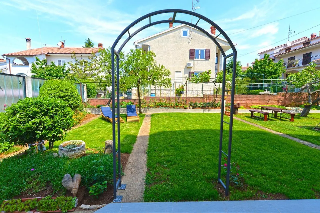 Apartments Marija 1648  Porec