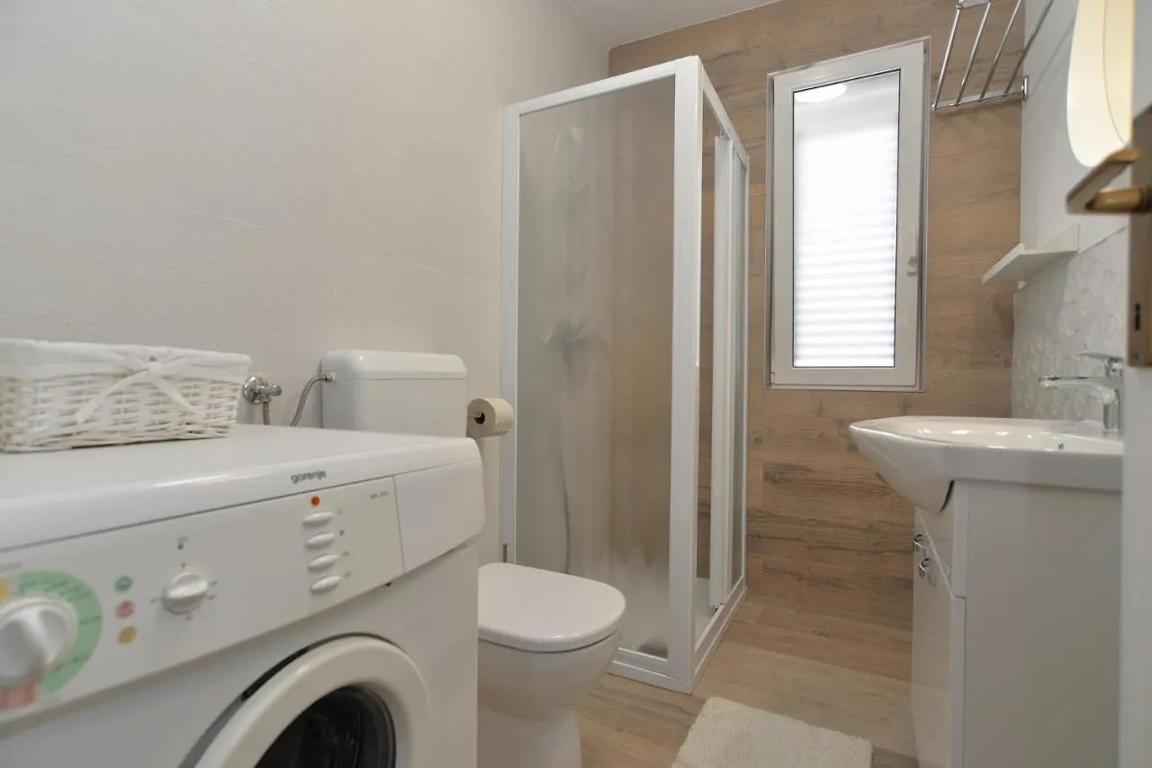 Apartments Marija 1648 Porec